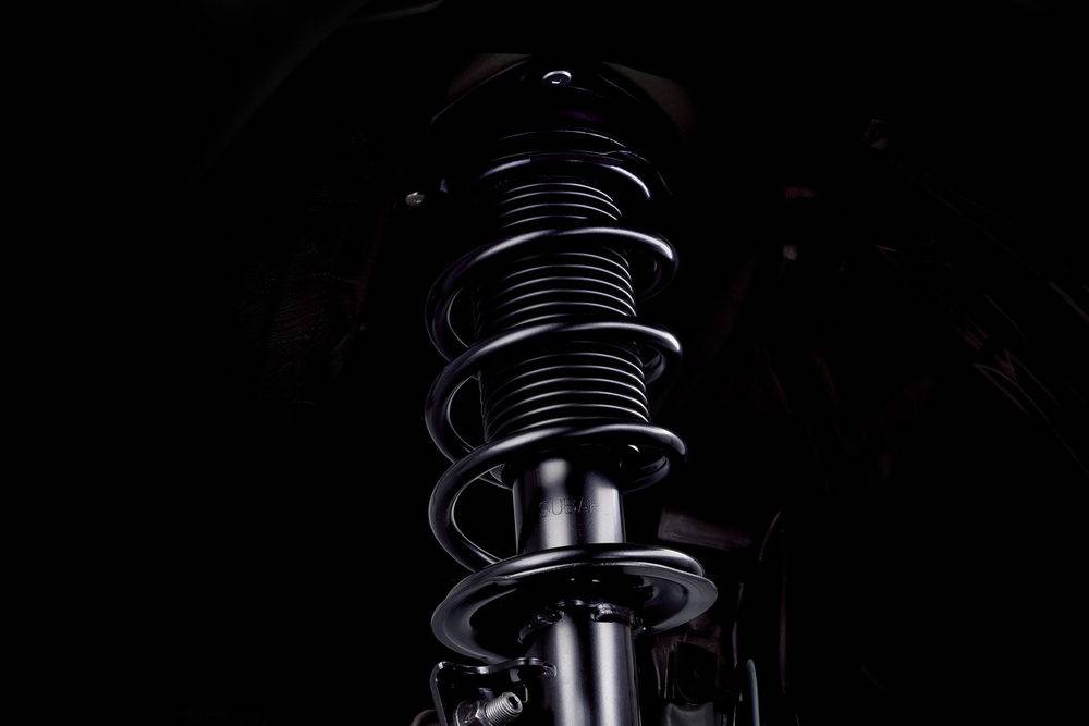 圖片包含 室內(nèi), 黑暗, 桌子, 燈光

描述已自動生成