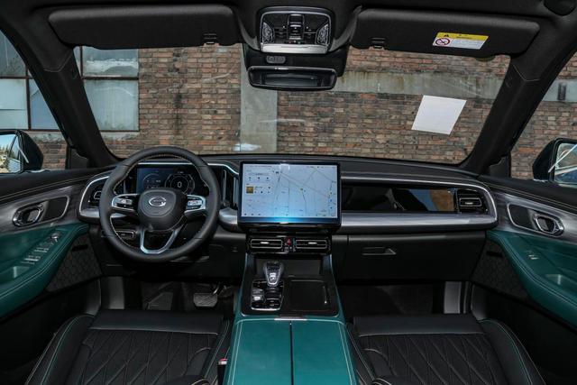 15萬起，廣汽傳祺GS8，大七座，2.0T混動+8AT，方盒子越野SUV！-有駕