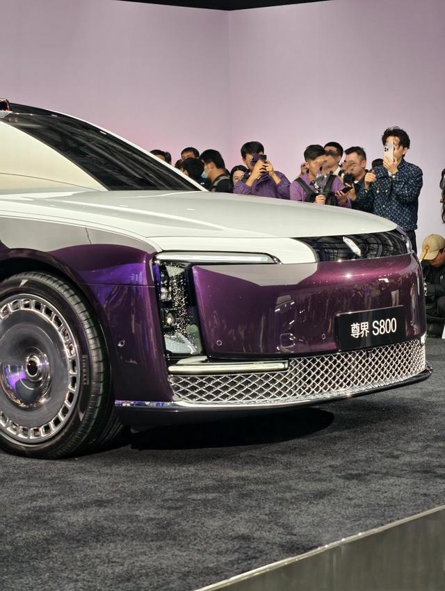 尊界S800發(fā)布，預(yù)售100萬~150萬，比邁巴赫S級豪，瞄準(zhǔn)大勞+賓利-有駕