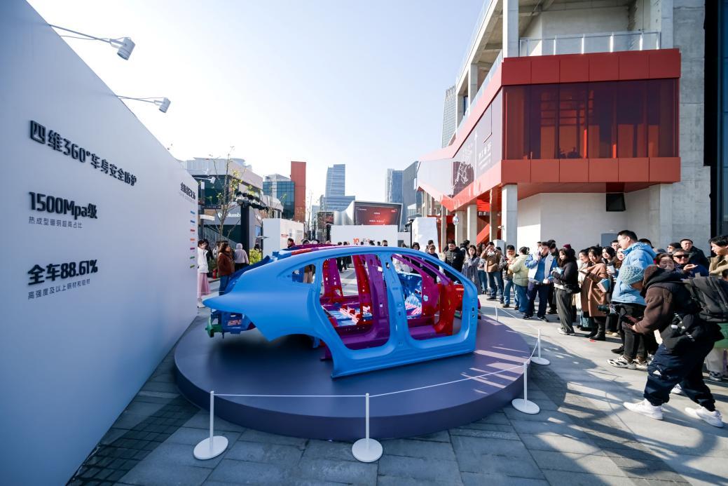 行業(yè)首個(gè)&ldquo;破爛&rdquo;藝術(shù)展解密&ldquo;智己十萬(wàn)臺(tái)零自燃&rdquo;