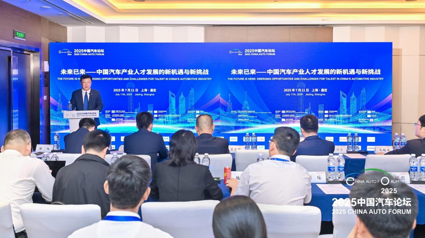 智電汽車時(shí)代：誰搶到人才，誰贏得未來