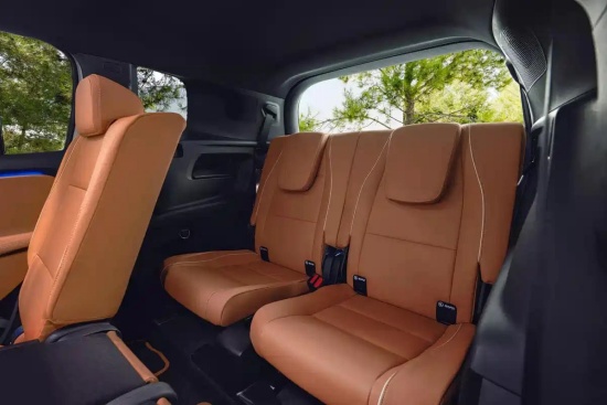 新一代奔馳GLB內飾官圖發布 12月8日亮相